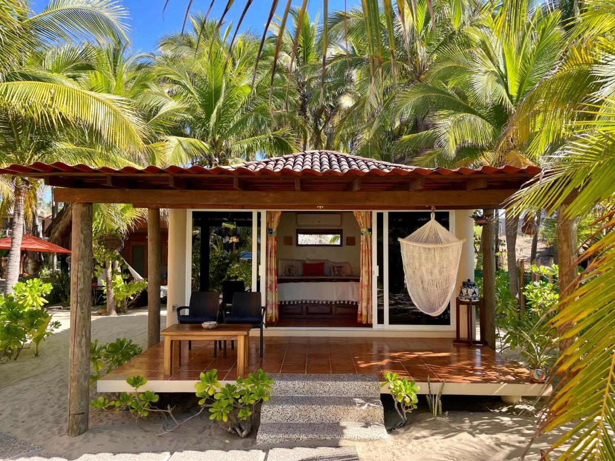 Bungalows Tree Tops - Adults Only Сиуатанехо Екстериор снимка